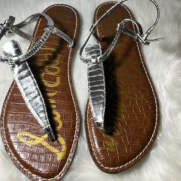 Sam Edelman Gigi Thong Sandals-size 10 1/2 (Silver) - Picture 1 of 3